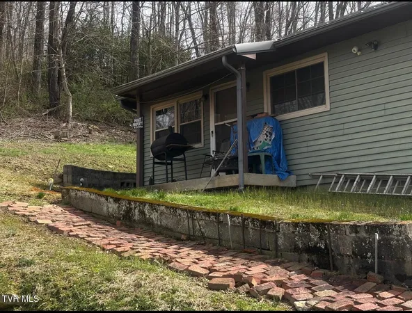 $54,000 | 227 Fir Street, Appalachia, VA 24216
