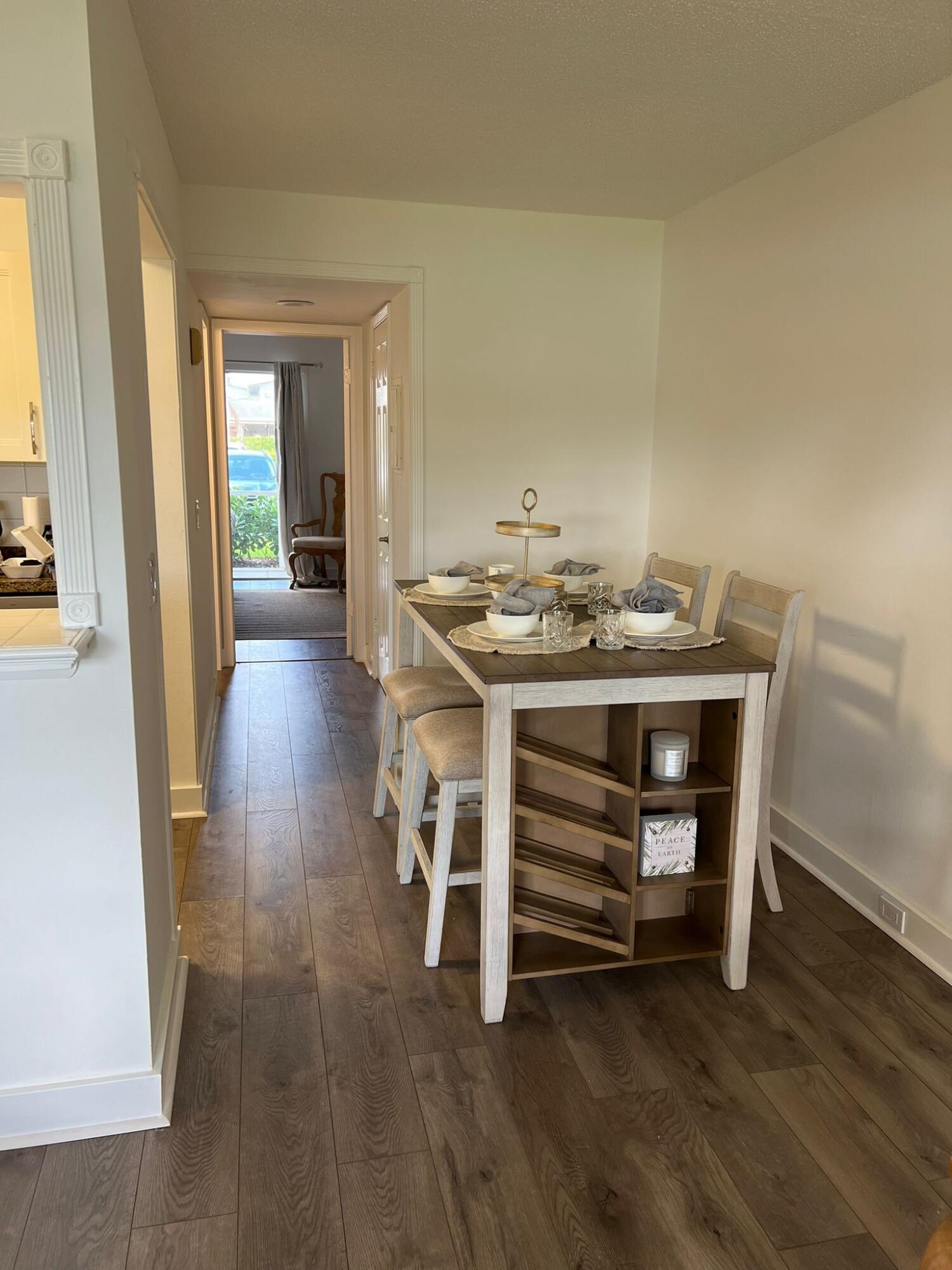 7 Preston A Boca Raton, FL 33434 - Photo 4 of 40 PHOTO-2023-04-02-14-16-26