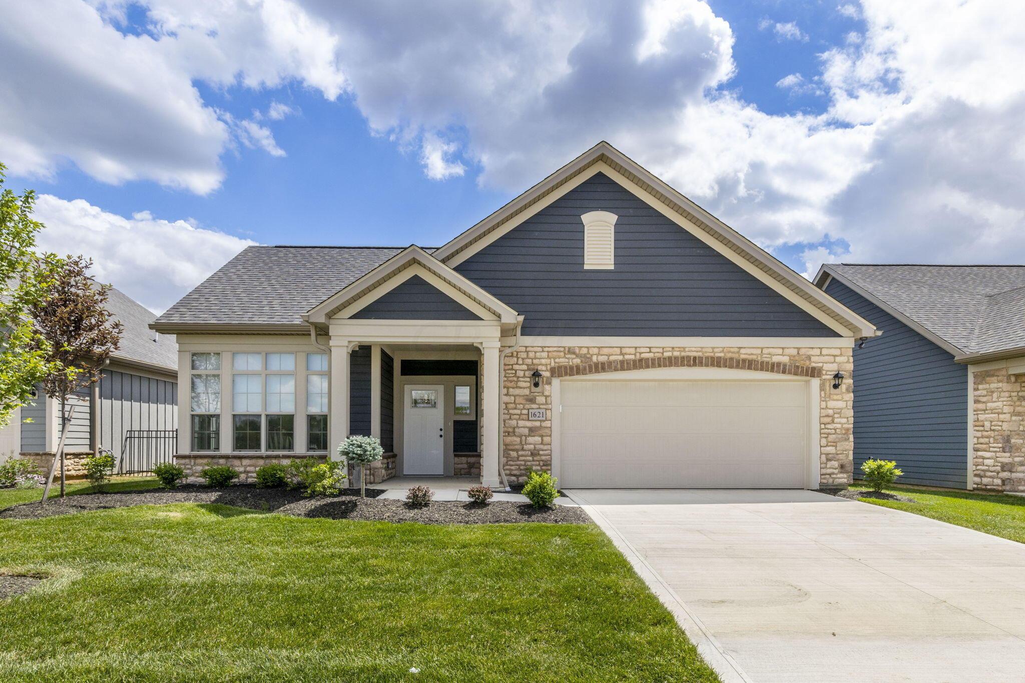 1621 Waterside Drive Circleville, OH 43113 - Photo 3 of 37 Exterior Front