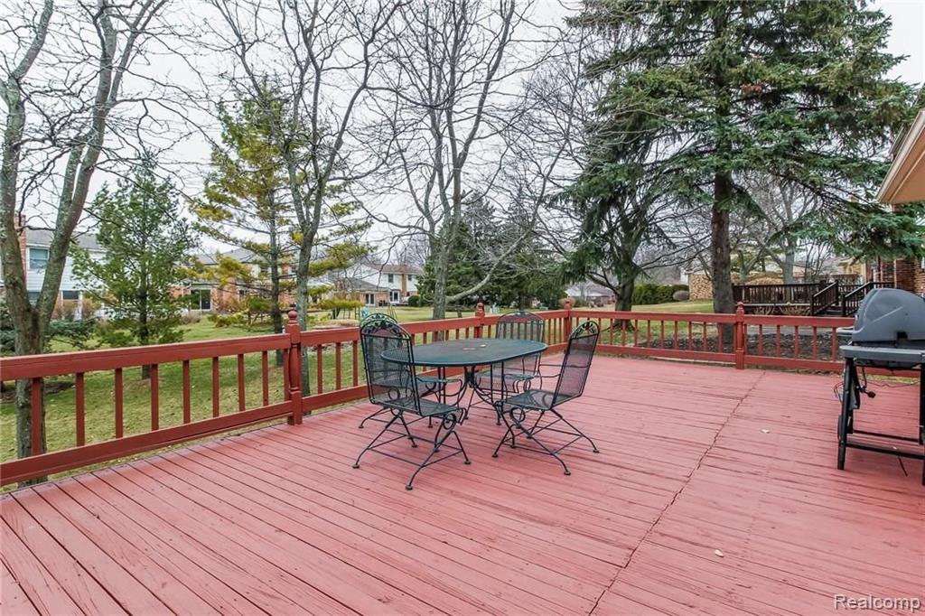 3353 Palm Aire Court Rochester Hills, MI 48309 - Photo 36 of 43