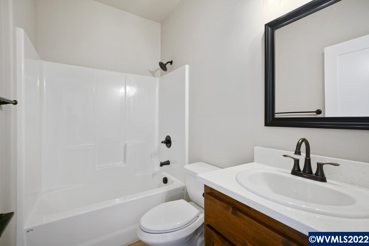 1675 Southwest Ellis Street Dallas, OR 97338 - Photo 26 of 33 Gallery Image 26