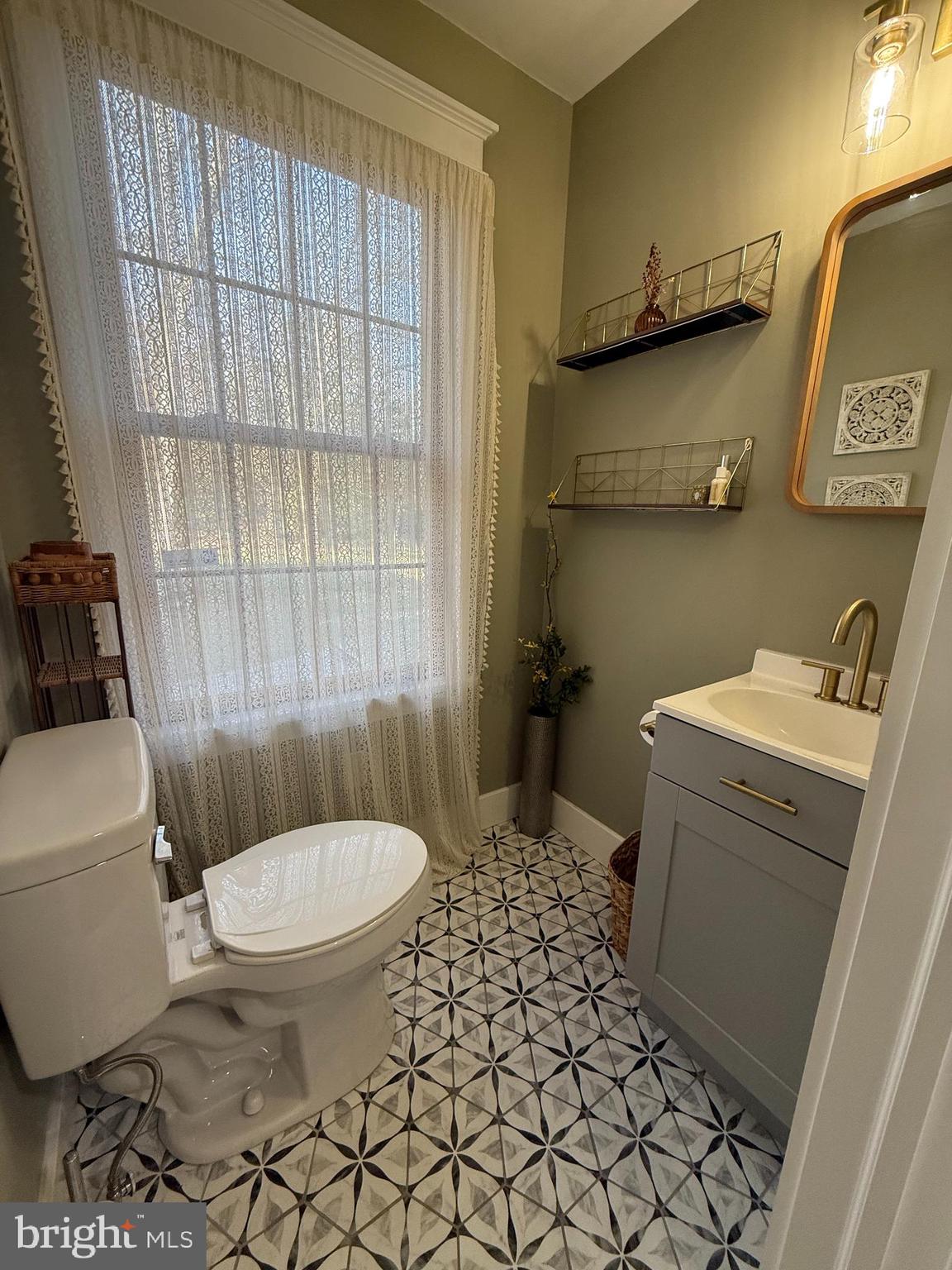 46 Zimmerman Road Tabernacle, NJ 08088 - Photo 13 of 20 a bathroom with a sink toilet and shower