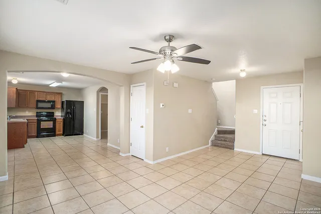 $194,900 | 1027 Canadian Goose, San Antonio, TX 78245