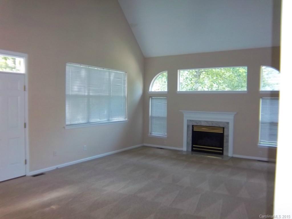 9922 Dunfries Road Matthews, NC 28105 - Photo 3 of 15