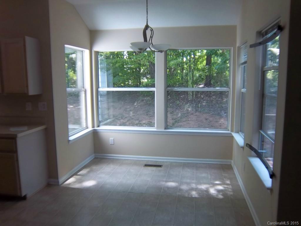 9922 Dunfries Road Matthews, NC 28105 - Photo 5 of 15