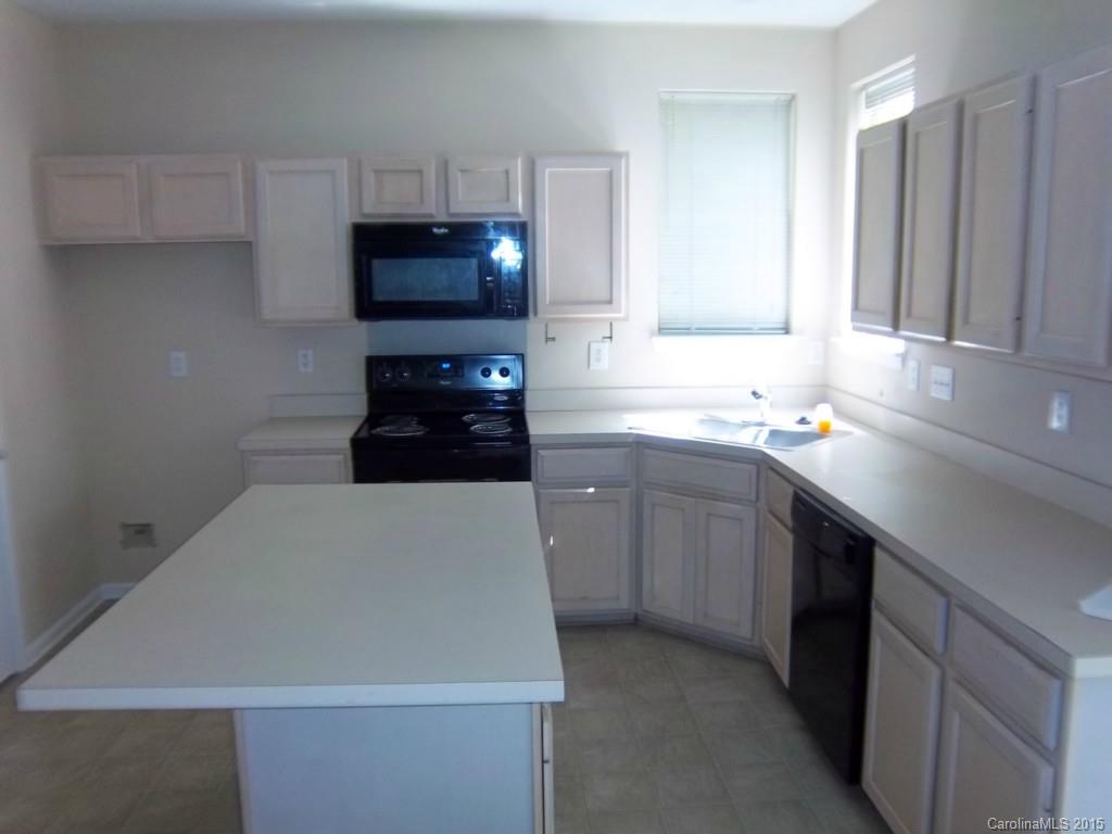 9922 Dunfries Road Matthews, NC 28105 - Photo 6 of 15