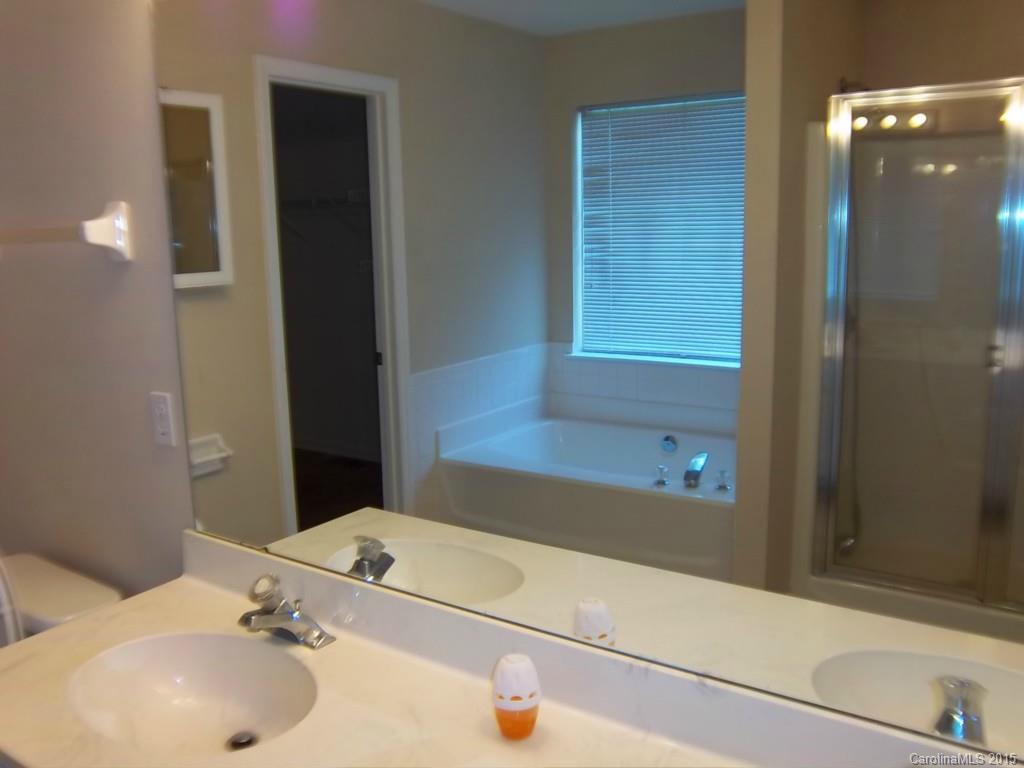 9922 Dunfries Road Matthews, NC 28105 - Photo 9 of 15