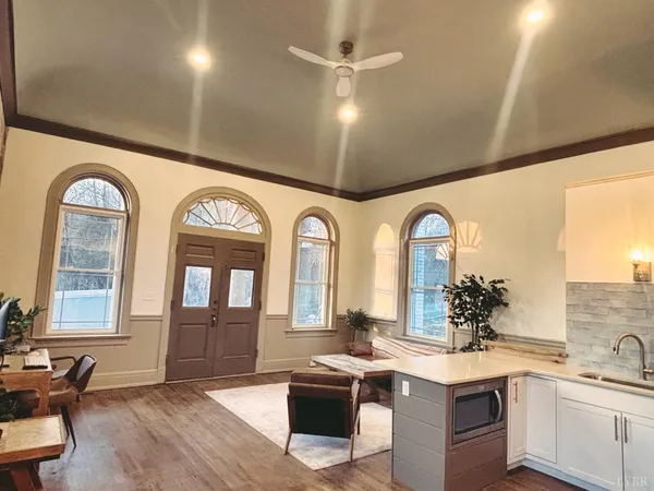 $315,000 | 122 Brooks Street, Monroe, VA 24574