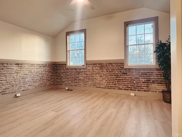 $315,000 | 122 Brooks Street, Monroe, VA 24574