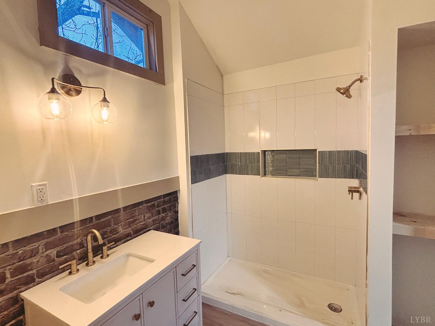 122 Brooks Street Monroe, VA 24574 - Photo 19 of 33