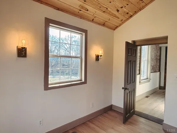 $315,000 | 122 Brooks Street, Monroe, VA 24574