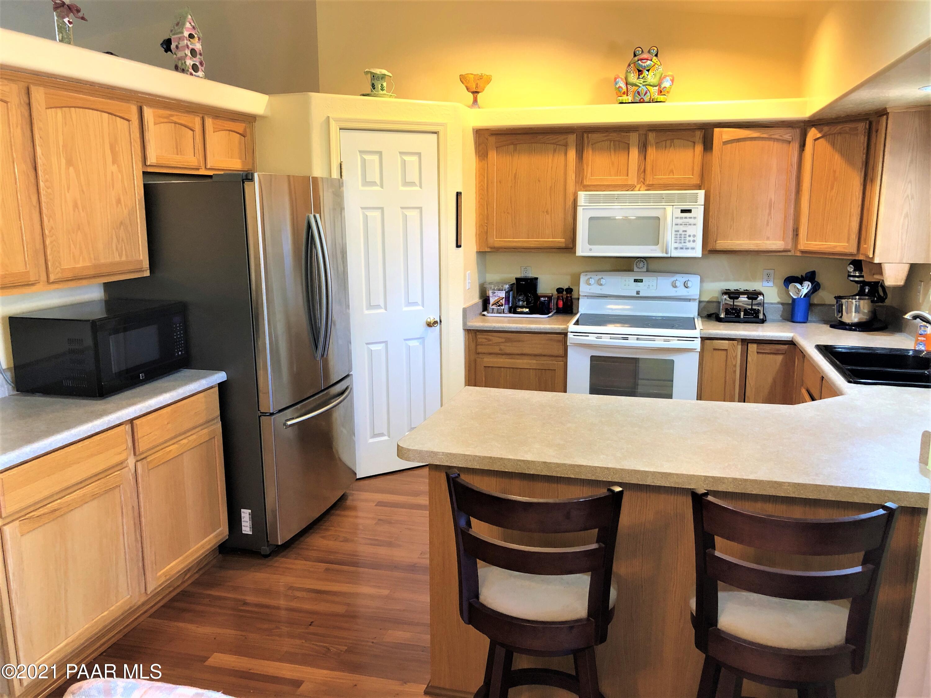5164 North Long Rifle Road Prescott Valley, AZ 86314 - Photo 6 of 20 Kitchen