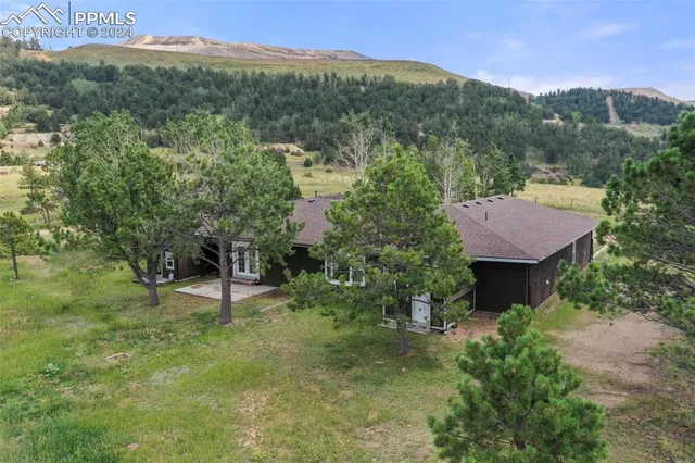 $630,000 | 1000 4th Street, Cripple Creek, CO 80813