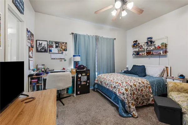 $2,000 | 400 Forest Drive, College Station, TX 77840