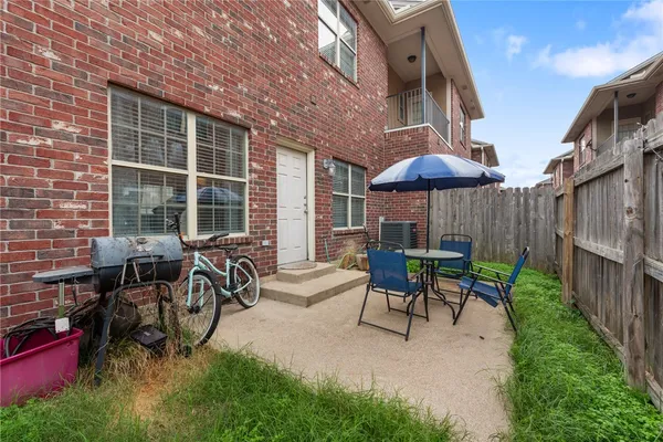 $2,000 | 400 Forest Drive, College Station, TX 77840
