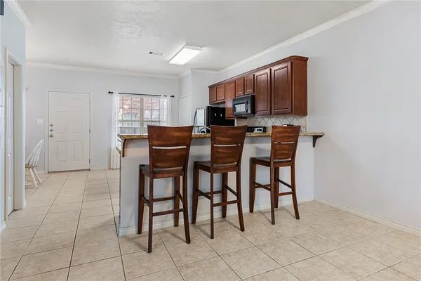 $2,000 | 400 Forest Drive, College Station, TX 77840