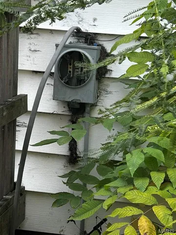 $30,000 | 318 North Cedar Street, Nokomis, IL 62075