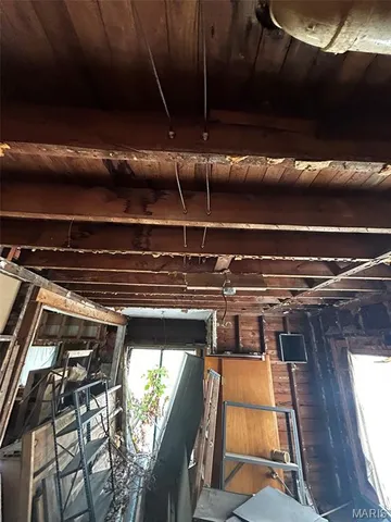 $30,000 | 318 North Cedar Street, Nokomis, IL 62075