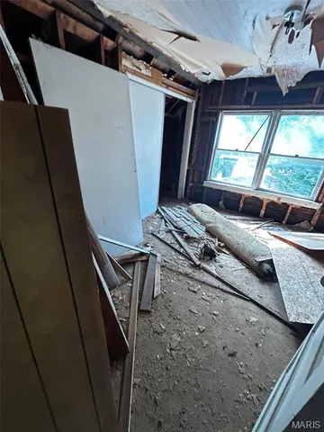 $30,000 | 318 North Cedar Street, Nokomis, IL 62075