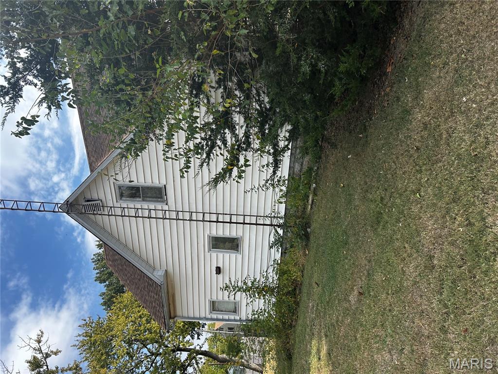 318 North Cedar Street Nokomis, IL 62075 - Photo 4 of 47