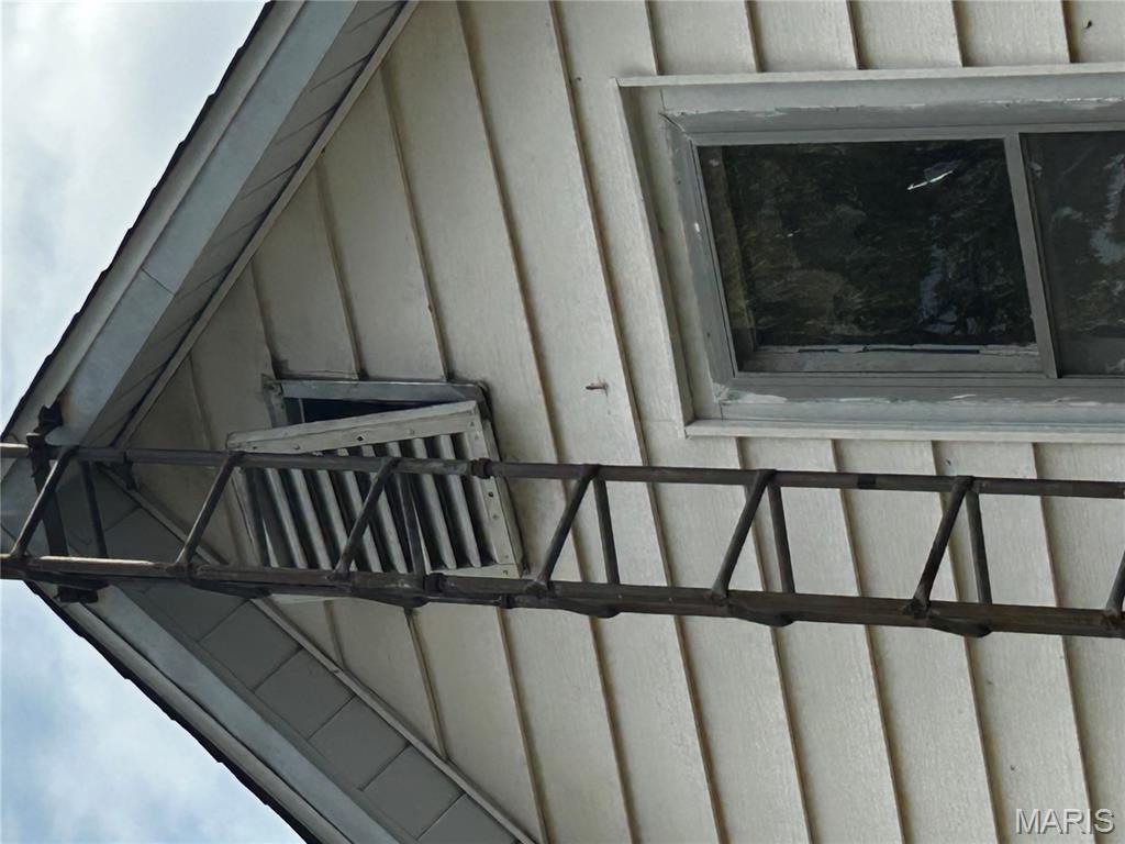 318 North Cedar Street Nokomis, IL 62075 - Photo 5 of 47