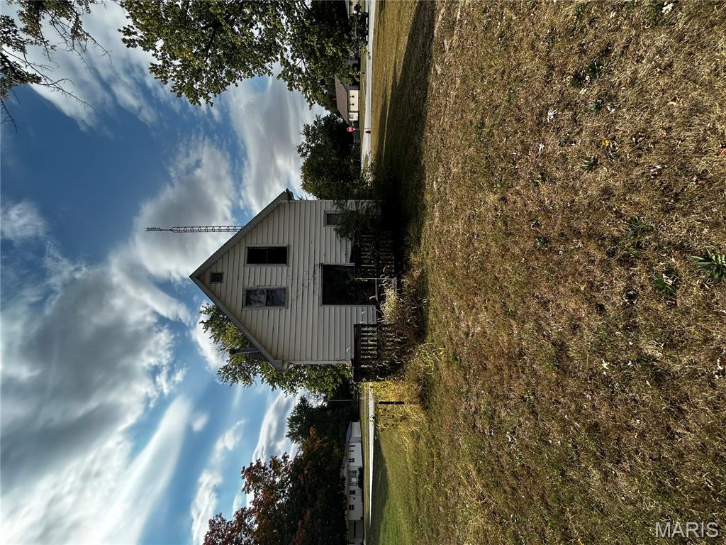 318 North Cedar Street Nokomis, IL 62075 - Photo 9 of 47