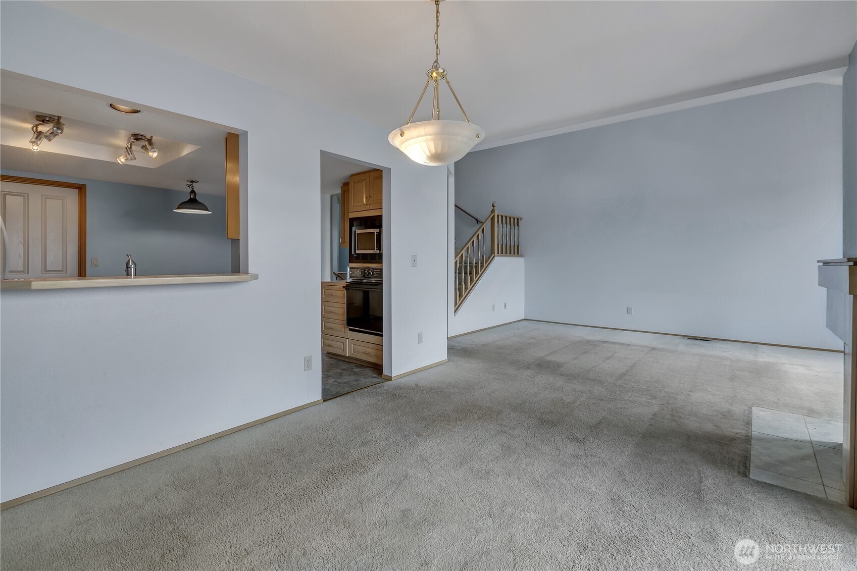 7326 Steilacoom Boulevard Southwest, Unit D3 Tacoma, WA 98499 - Photo 13 of 34