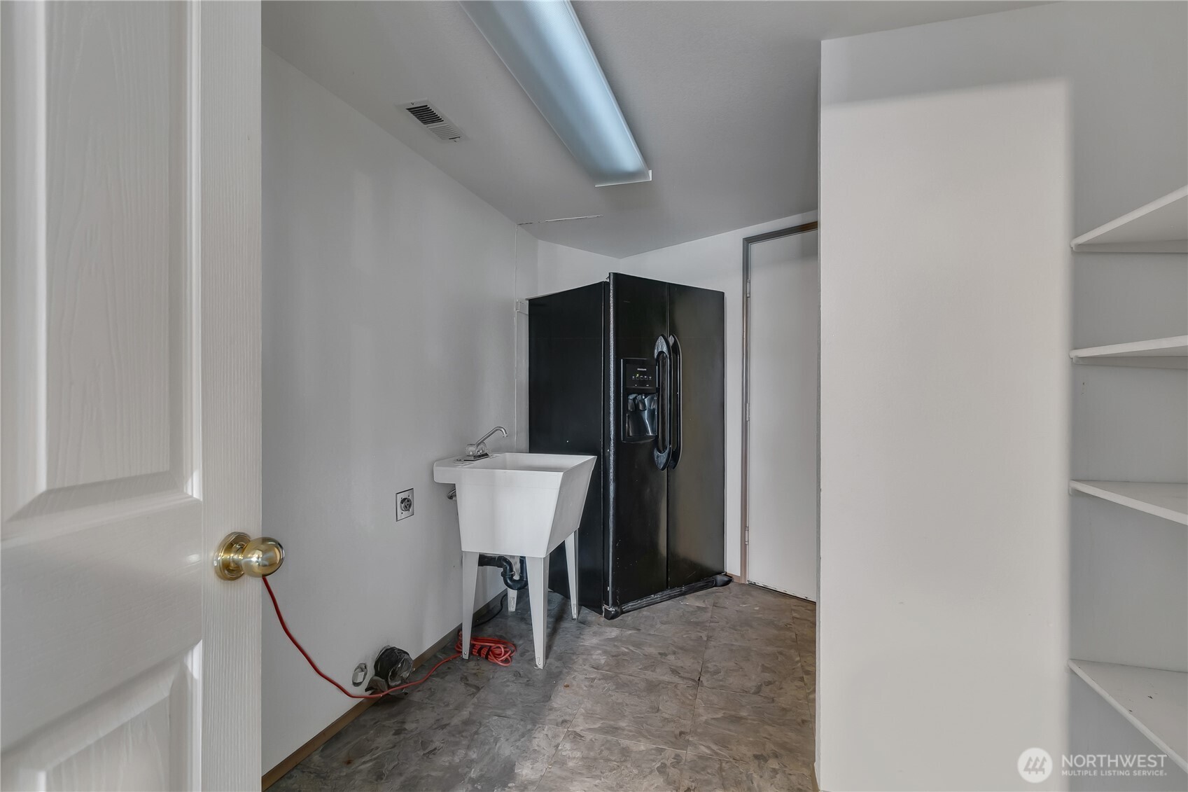 7326 Steilacoom Boulevard Southwest, Unit D3 Tacoma, WA 98499 - Photo 14 of 34