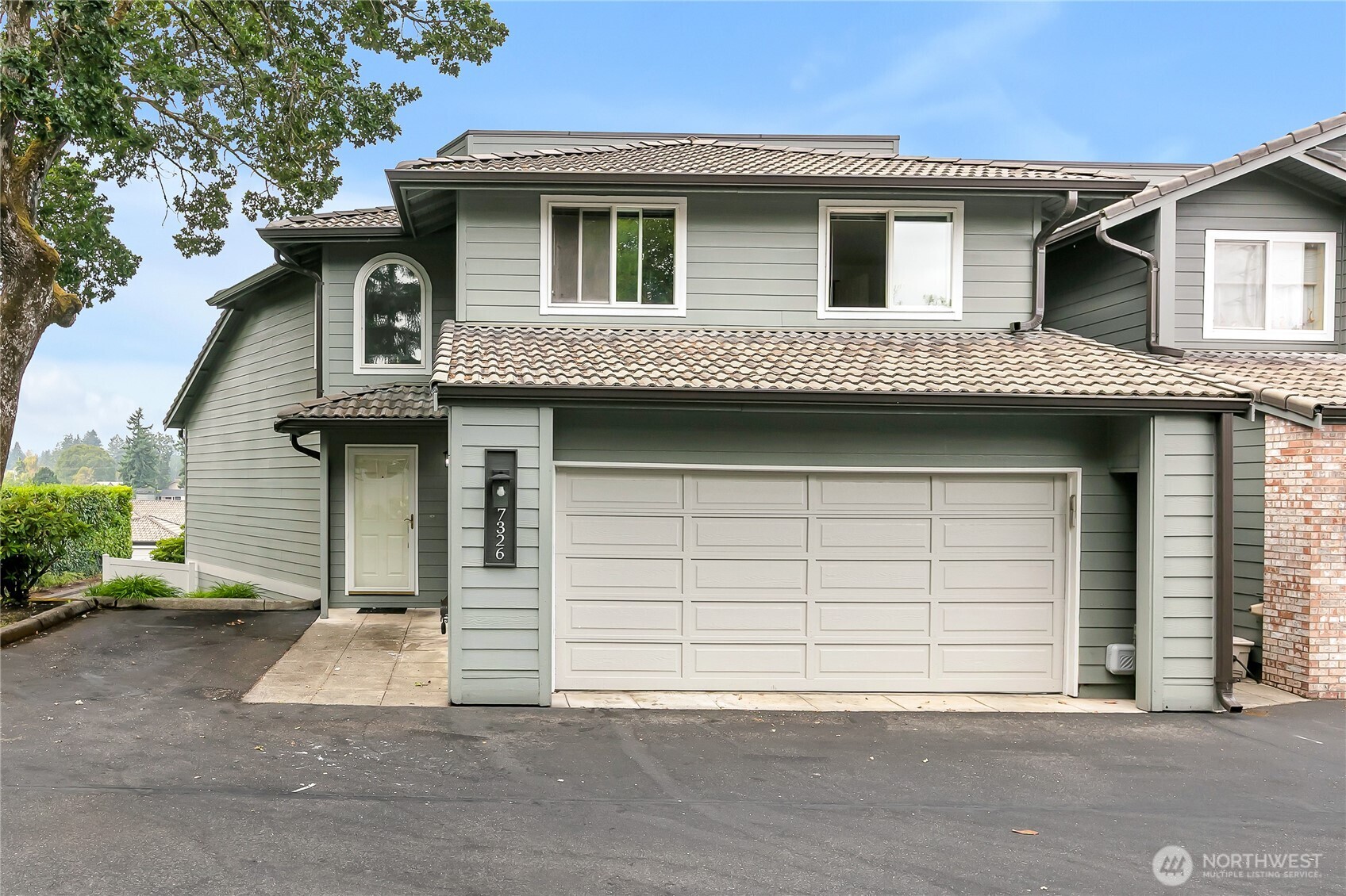 7326 Steilacoom Boulevard Southwest, Unit D3 Tacoma, WA 98499 - Photo 2 of 34