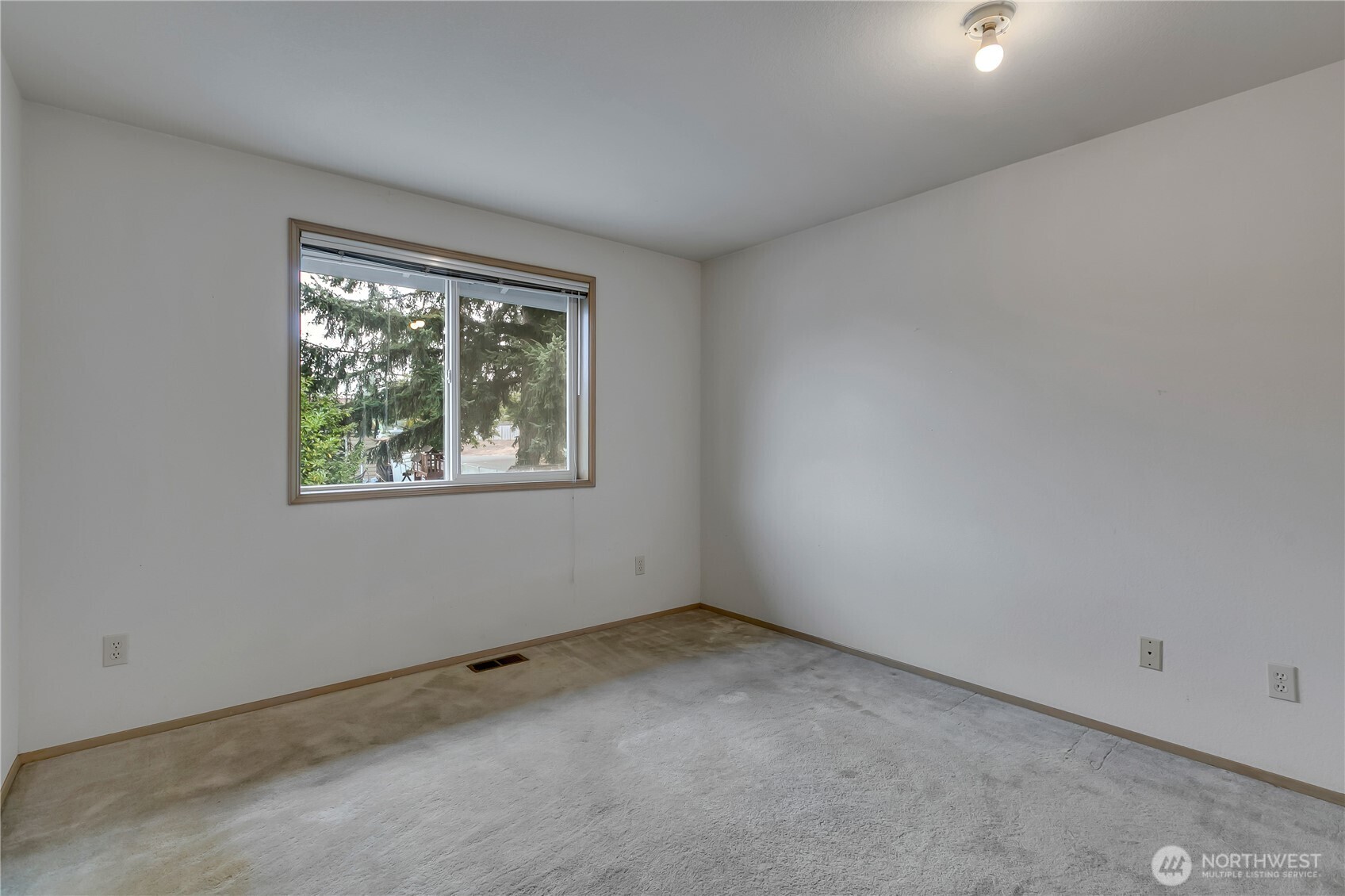 7326 Steilacoom Boulevard Southwest, Unit D3 Tacoma, WA 98499 - Photo 24 of 34