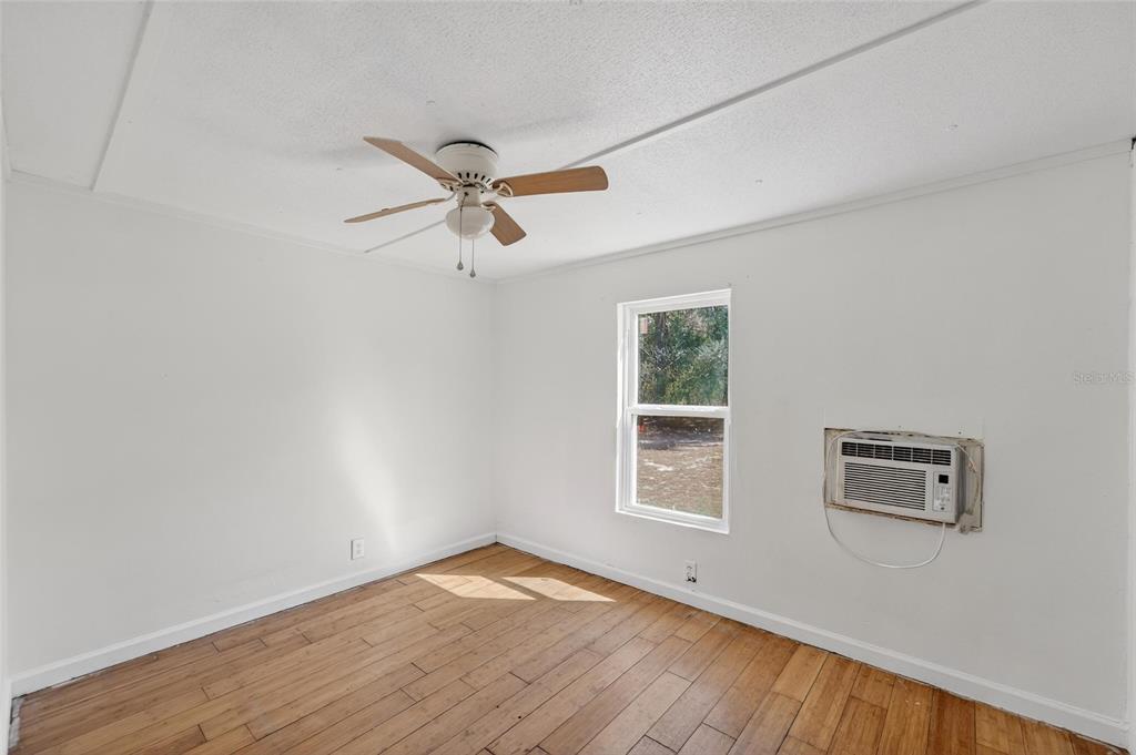 35238 Manuel Street Webster, FL 33597 - Photo 39 of 81