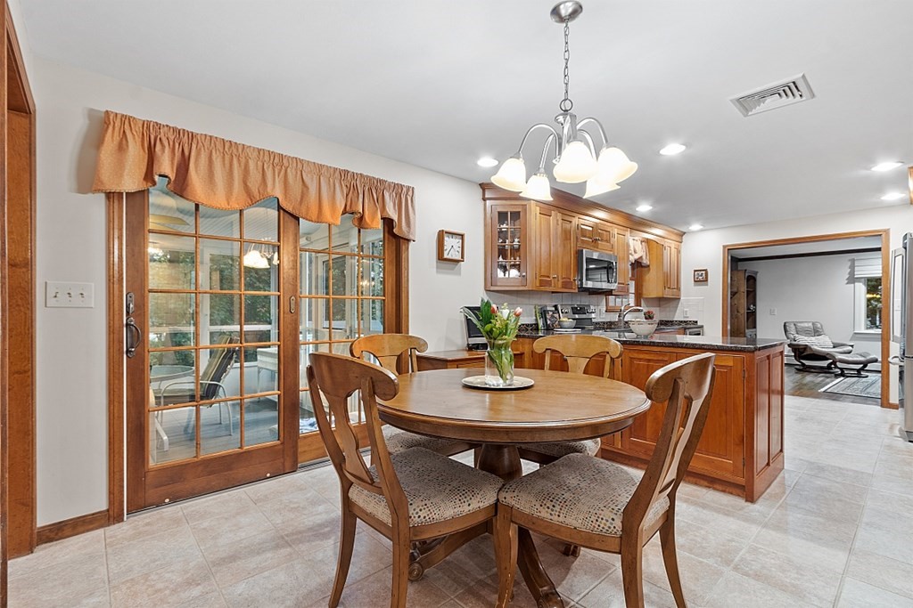 3 Ridge Hill Way Andover, MA 01810 - Photo 11 of 34 Gallery Image 11