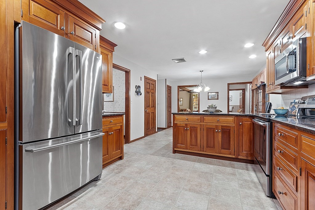 3 Ridge Hill Way Andover, MA 01810 - Photo 13 of 34 Gallery Image 13