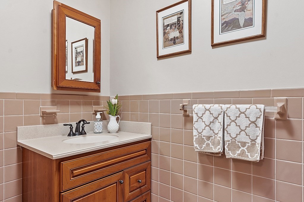 3 Ridge Hill Way Andover, MA 01810 - Photo 31 of 34 Gallery Image 31