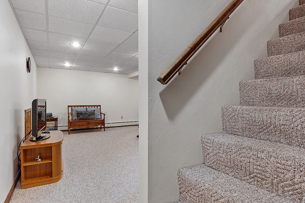 3 Ridge Hill Way Andover, MA 01810 - Photo 32 of 34 Gallery Image 32