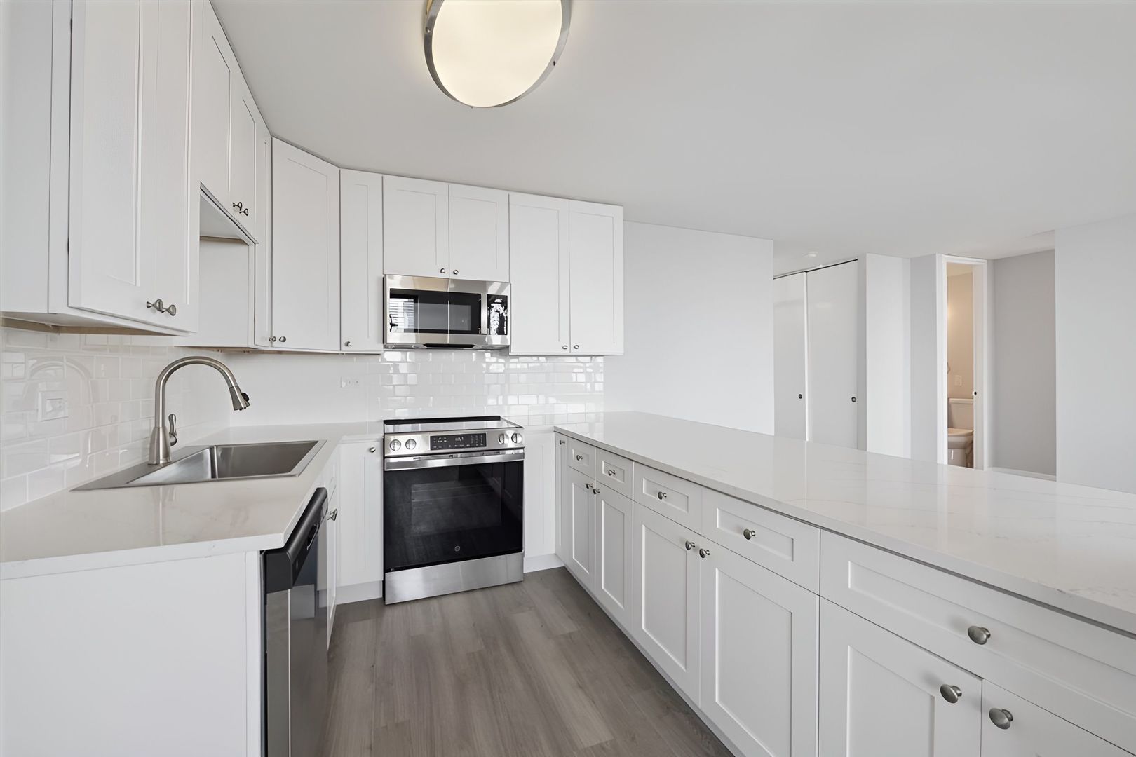 655 West Irving Park Road, Unit 2503 Chicago, IL 60613 - Photo 12 of 22