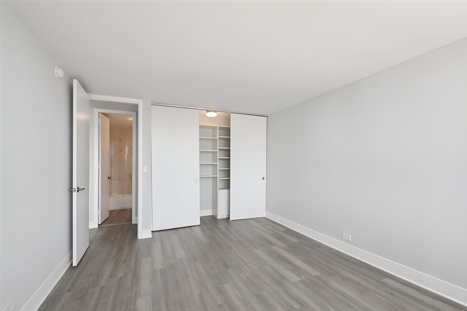 655 West Irving Park Road, Unit 2503 Chicago, IL 60613 - Photo 17 of 22