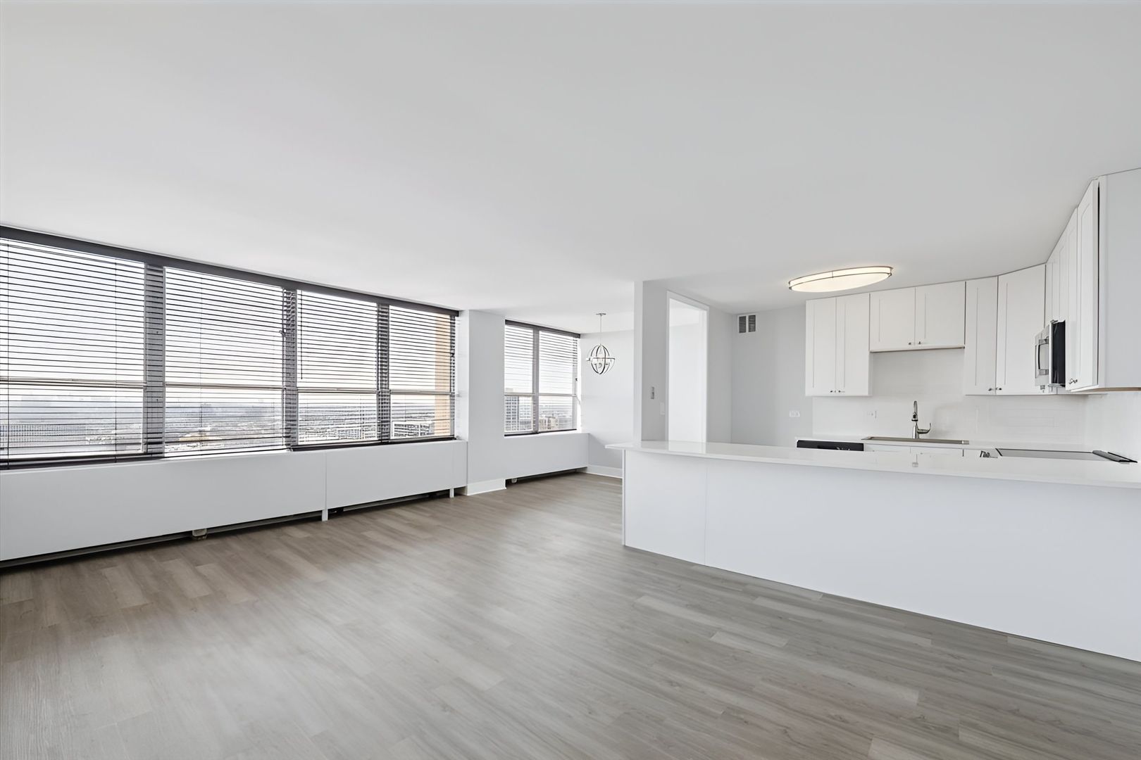 655 West Irving Park Road, Unit 2503 Chicago, IL 60613 - Photo 5 of 22