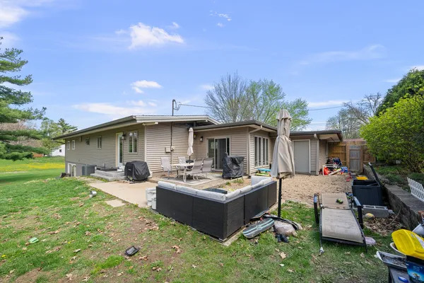 $265,000 | 237 Birch Place, Kewanee, IL 61443