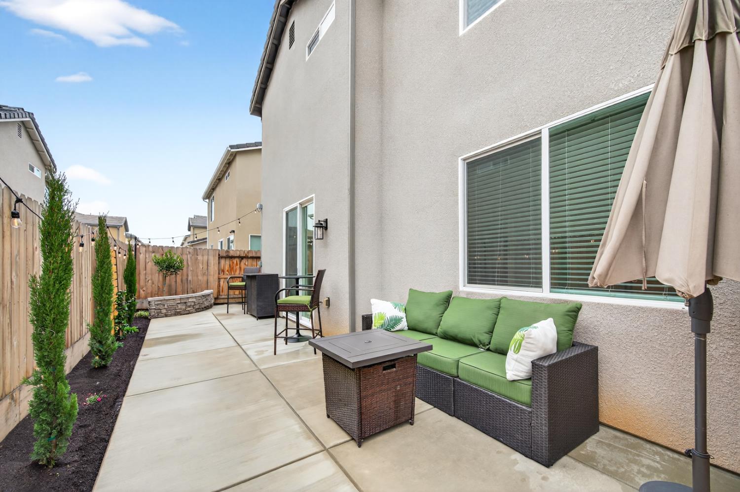 317 Talus Way South Madera, CA 93636 - Photo 51 of 61 a view of a couches in the patio