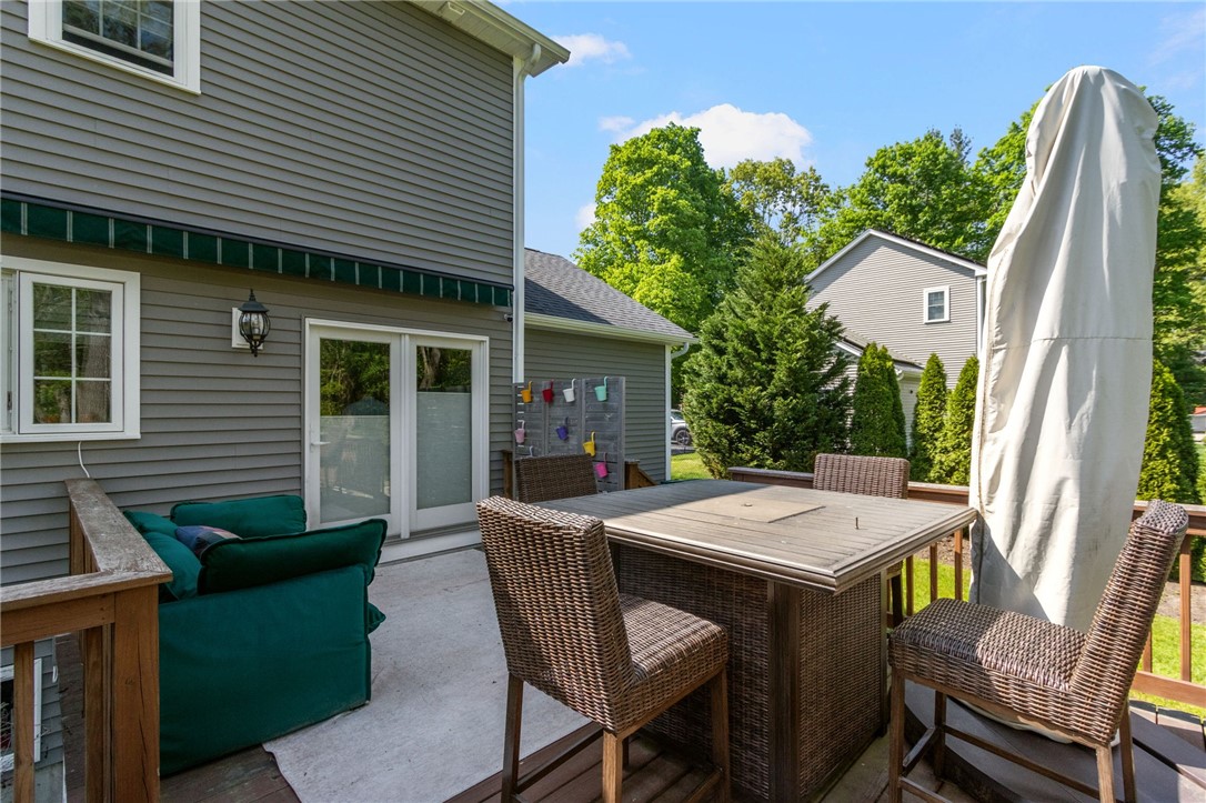 23 Clinton Avenue Scituate, RI 02831 - Photo 8 of 37