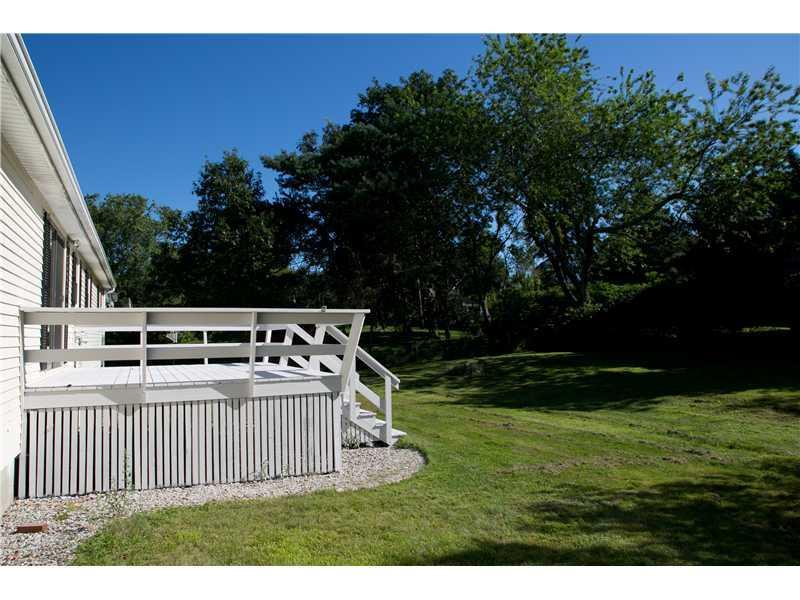 8 Pond View Road Cape Elizabeth, ME 04107 - Photo 8 of 10 Exterior Back.