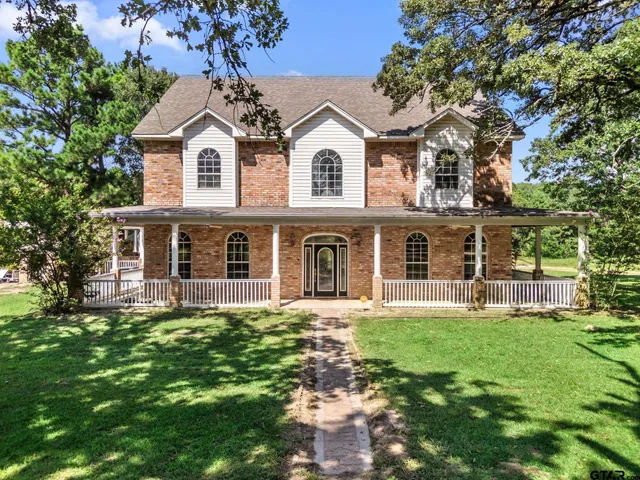 $750,000 | 9040 County Road 3600, Brownsboro, TX 75756