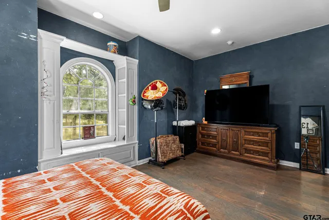 $735,000 | 9040 County Road 3600, Brownsboro, TX 75756