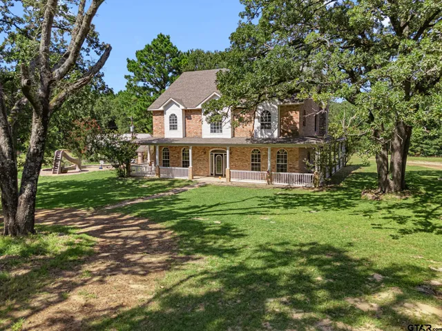$735,000 | 9040 County Road 3600, Brownsboro, TX 75756