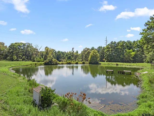 $735,000 | 9040 County Road 3600, Brownsboro, TX 75756