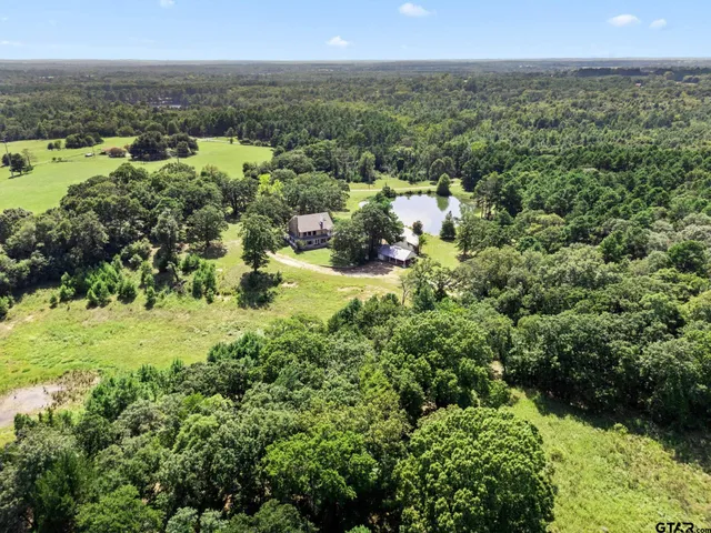 $735,000 | 9040 County Road 3600, Brownsboro, TX 75756