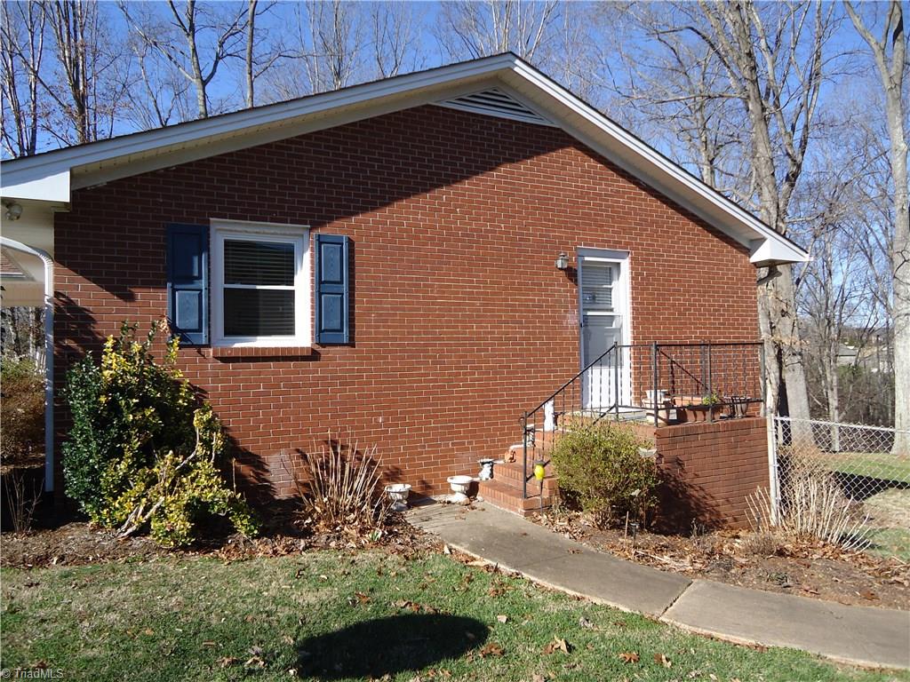 1843 River Dale Road Pfafftown, NC 27040 - Photo 22 of 29 Gallery Image 22