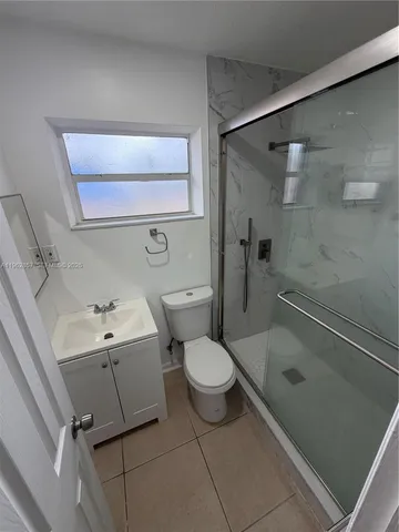 $1,750 | 830 Southwest 6th Street, Unit 3, Hallandale Beach, FL 33009