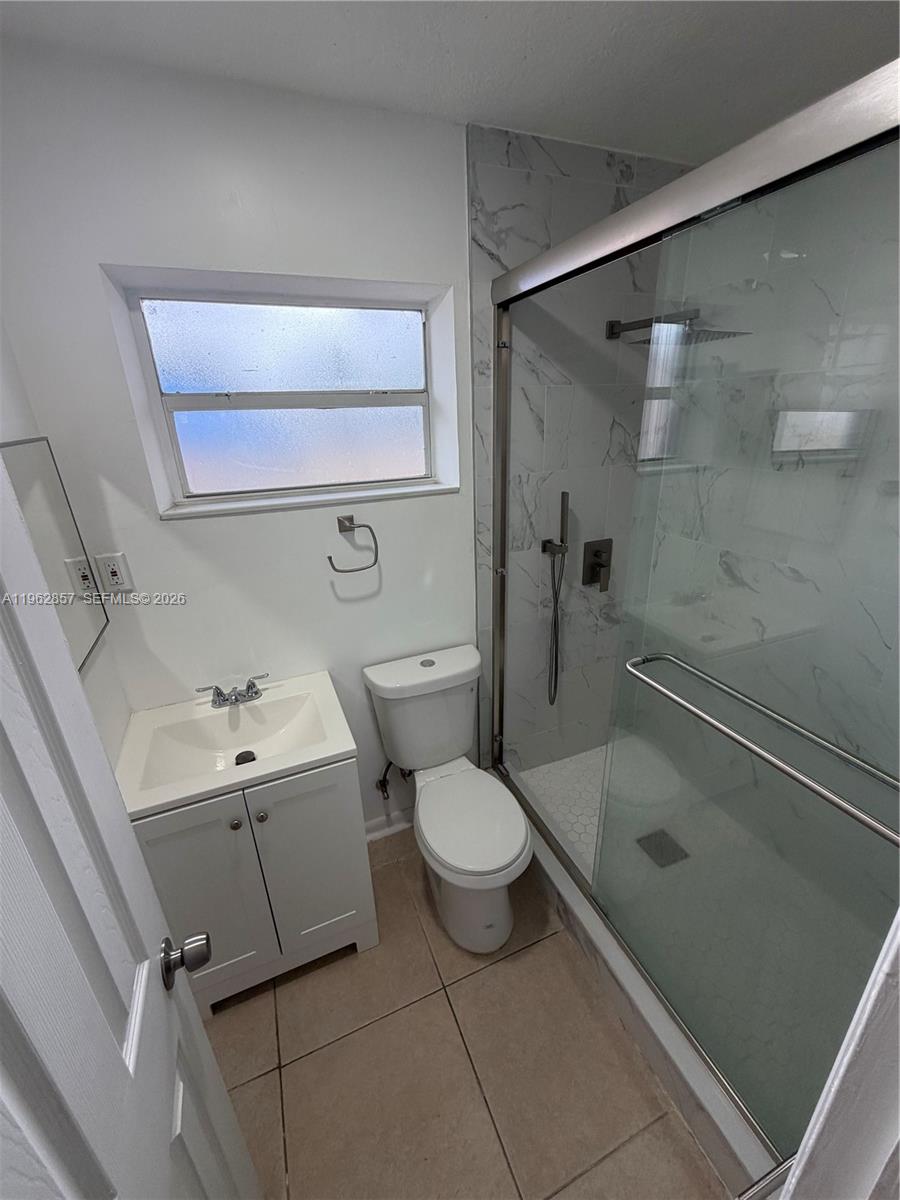 830 Southwest 6th Street, Unit 3 Hallandale Beach, FL 33009 - Photo 7 of 13